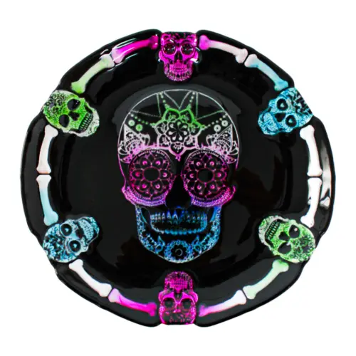 Plato de cristal negro con calaveras iridiscentes y orilla diseño huesos de 32cm