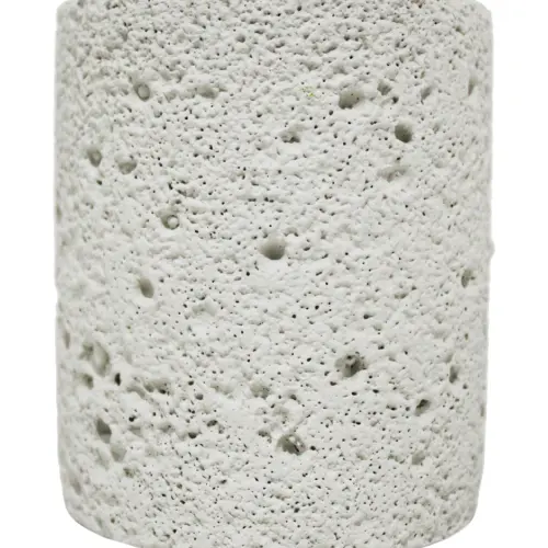 Vela con base de resina cilindrica crema de 8x8x9.5cm