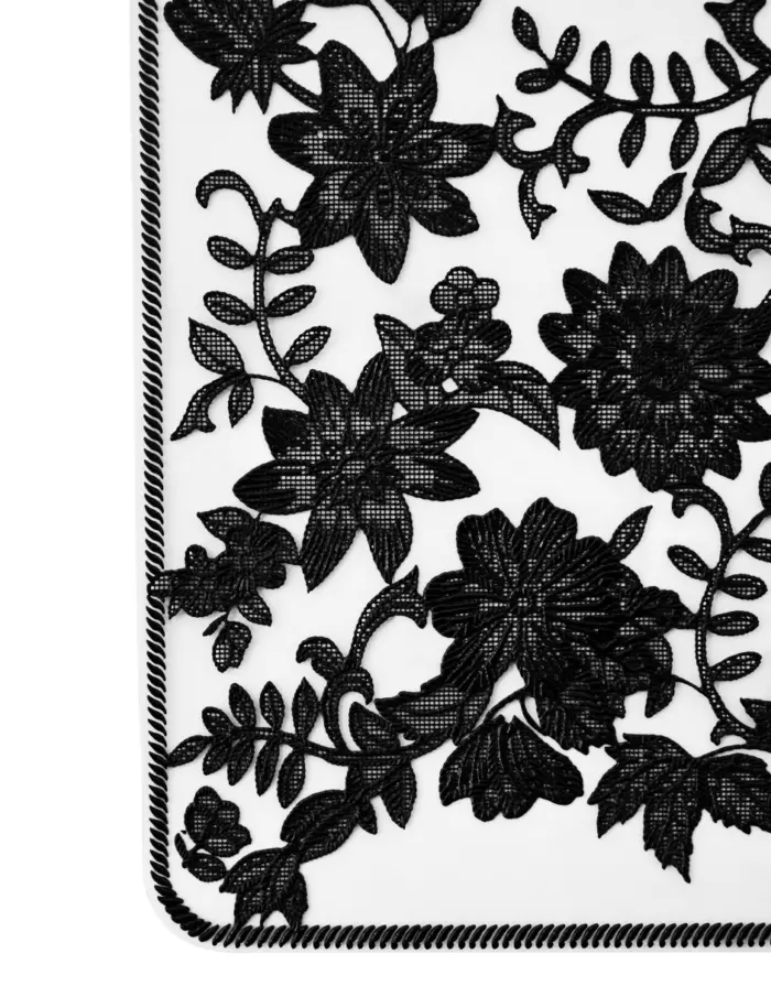 Mantel de plastico rectangular negro diseño flores de 30x45x0.1cm - Image 3
