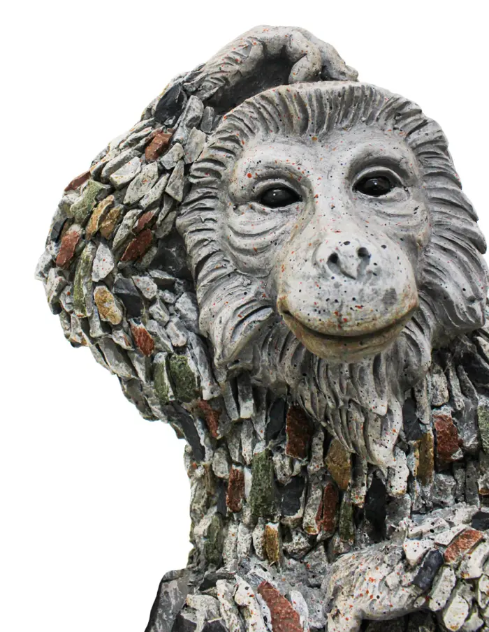 Chimpancé de poliresina de 31x26.5x49.2cm - Image 4