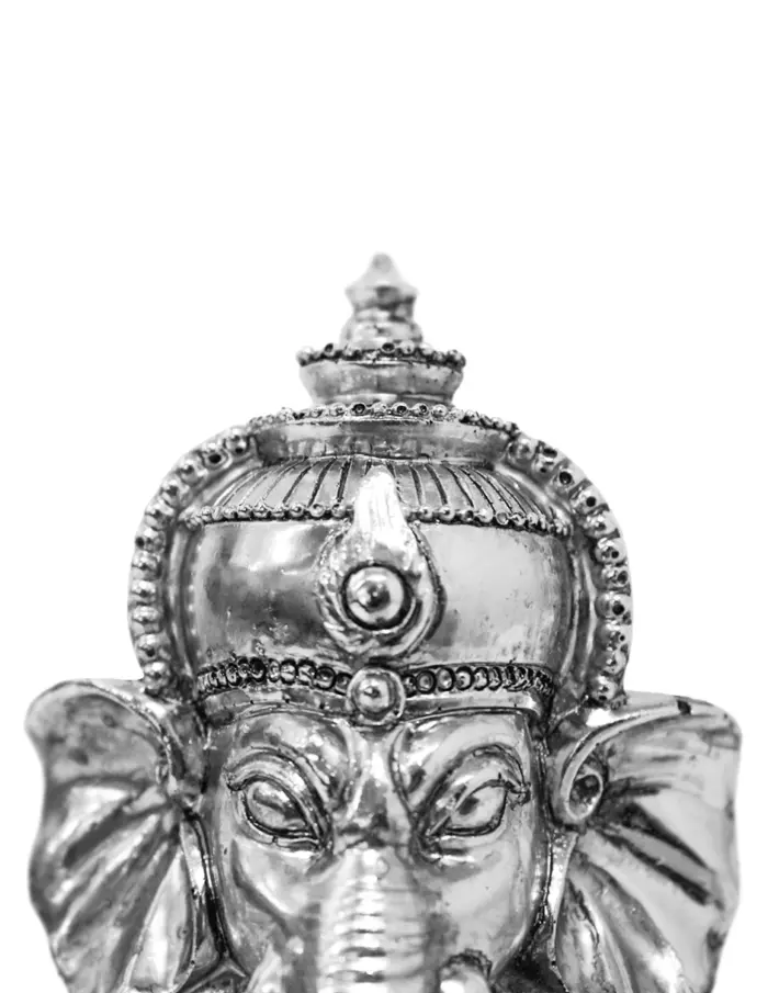 Ganesha de poliresina plateada de 16x11x22cm - Image 4
