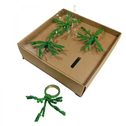 Juego de 4 servilleteros con chaquiras verde diseño coral de 4cm