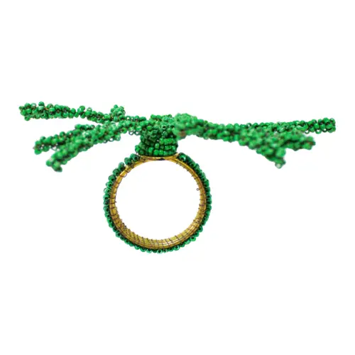Juego de 4 servilleteros con chaquiras verde diseño coral de 4cm