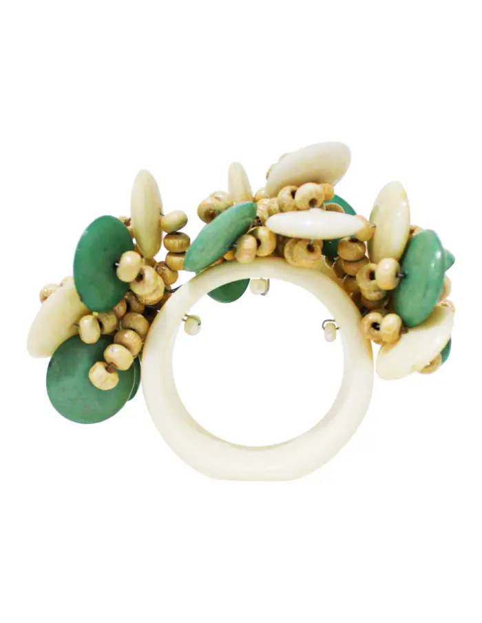 Juego de 4 servilleteros con cuentas crema con verde de 6cm - Image 2