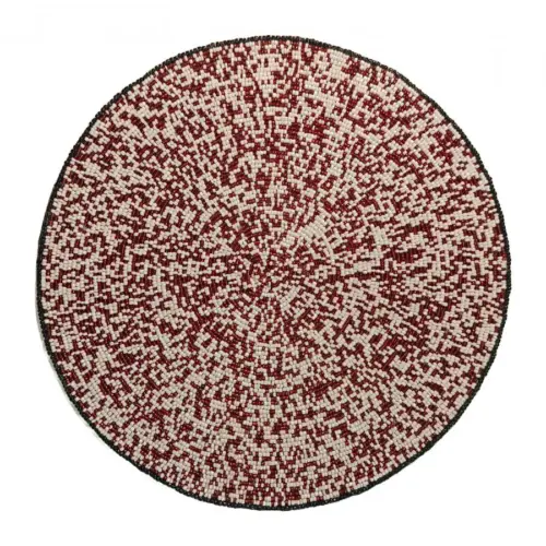 Mantel individual bordado de chaquiras rojo con blanco de 35cm