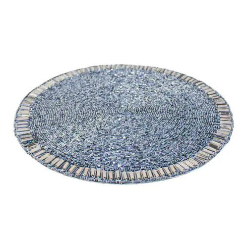 Mantel individual bordado de chaquiras azul marino con orilla plateada de 35cm