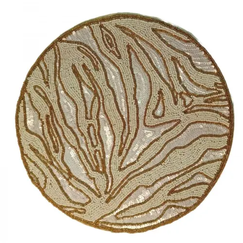 Mantel individual bordado de chaquiras a rayas crema con dorado de 35cm