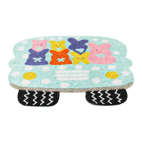 Mantel individual bordado de chaquiras diseño bus con conejos de colores de 35x35cm