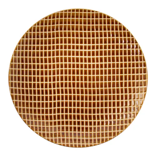 Plato de porcelana cafe con líneas amarillas de 26.8×26.8×2.9cm