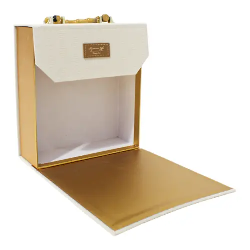 Bolsa de carton estampado beige con asa diseño bambu de 21.5x8x23cm8x21.5x23cm