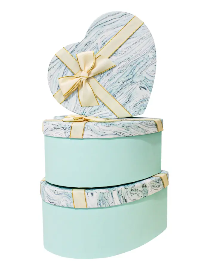 Juego de 3 cajas de carton diseño corazones con moño azul de 28x31x13.5cm - Image 3