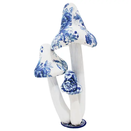 Hongos forrados de papel con flores azul con blanco de 17x12x27cm