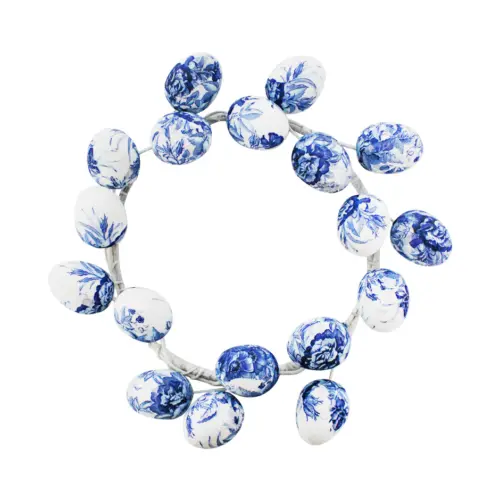 Corona de huevos forrada de papel con flores azul con blanco de 28x28x5cm