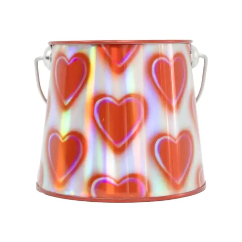 Bote de metal diseño corazones con agarradera de rojos de 11.5×9.5x16cm