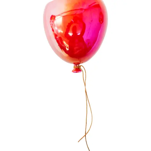 Florero de ceramica dieño globo rojo de 20×14.8x11cm
