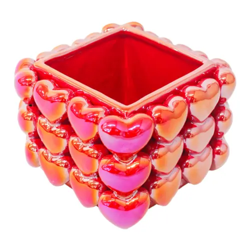 Florero cuadrado de ceramica rojo diseño corazones de 13.6×13.x10.2cm
