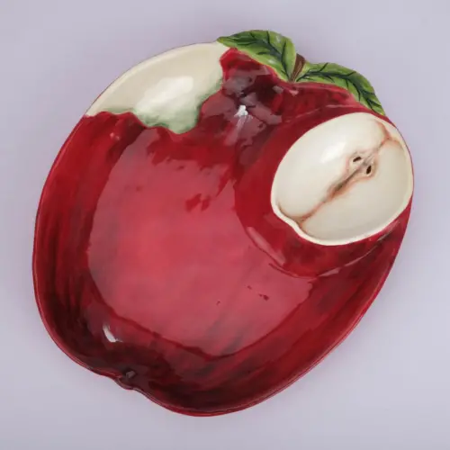Plato diseñó manzana con espacio para aderezos de 33.5×28.5×4.5cm