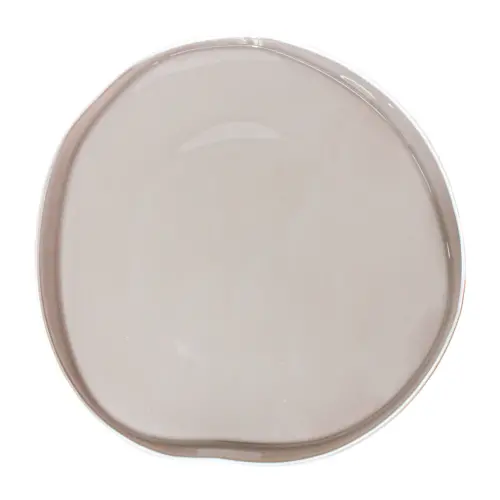 Plato de cristal ondulado café con orilla plateada de 32cm