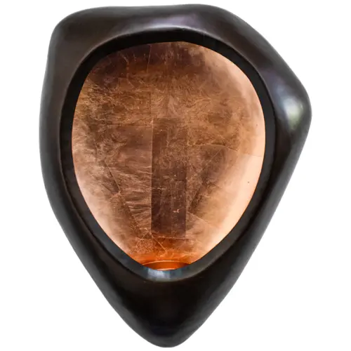Candelero de metal café con cobre de 14.5×35.5x46cm