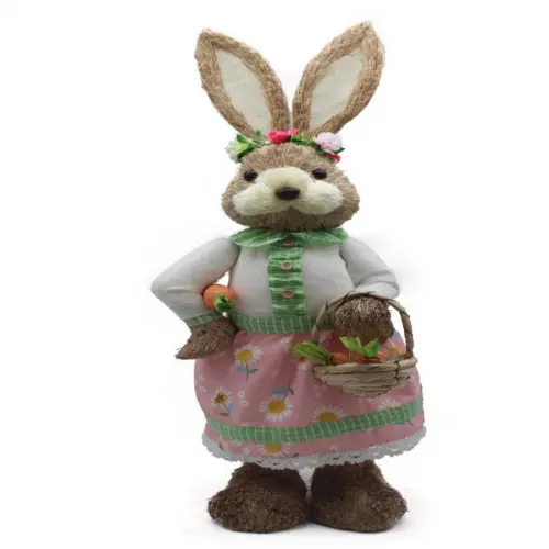 Coneja de fibras naturales con vestido rosa y canasta de 23x25x77cm