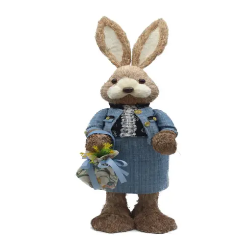 Coneja de fibras naturales con vestido azul con canasta de 23x25x77cm