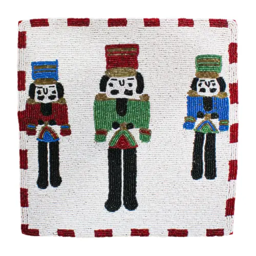 Mantel individual bordado de chaquiras diseño cascanueces con cuadros de 35×35