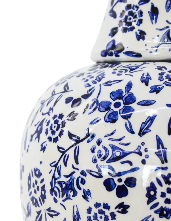 Tibor de cerámica estampado flores blanco con azul de 18x18x34cm - Image 3