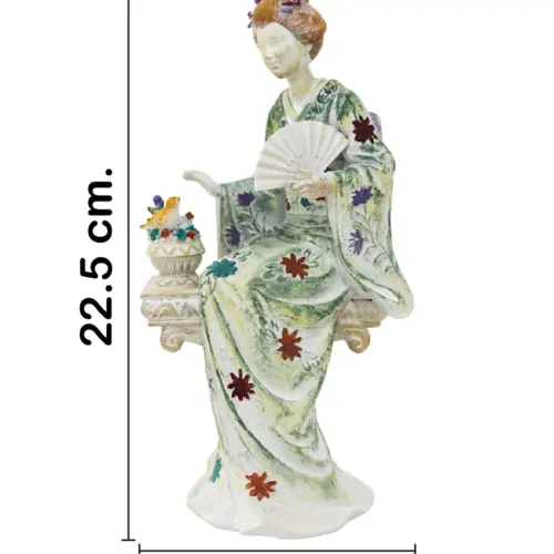 Dama japonesa sentada de poliresina de 12.5×11.5×22.5cm