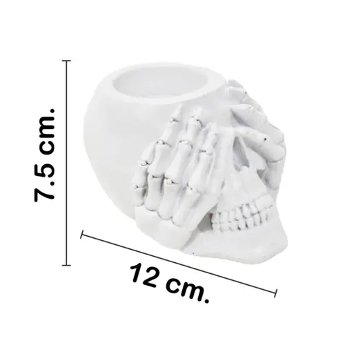 Juego de candelabros diseño cráneos no veo no oigo no hablo de poliresina de 12x9x7.5cm