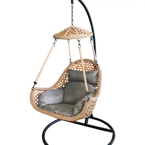Sillón colgante tejido rattan con cojines beige y base de metal de 108x82x62cm y 195x114x98cm