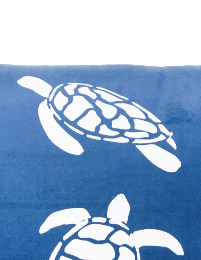 Almohada estampado tortugas azul marino de 42x10x42cm - Image 4