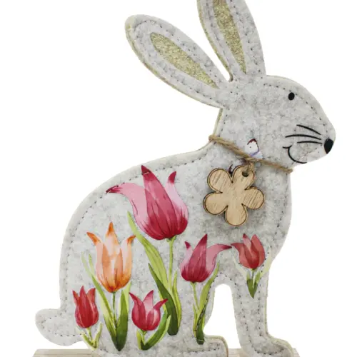 Conejo de fieltro con dibujo de tulipanes en base de madera de 16x23x5cm