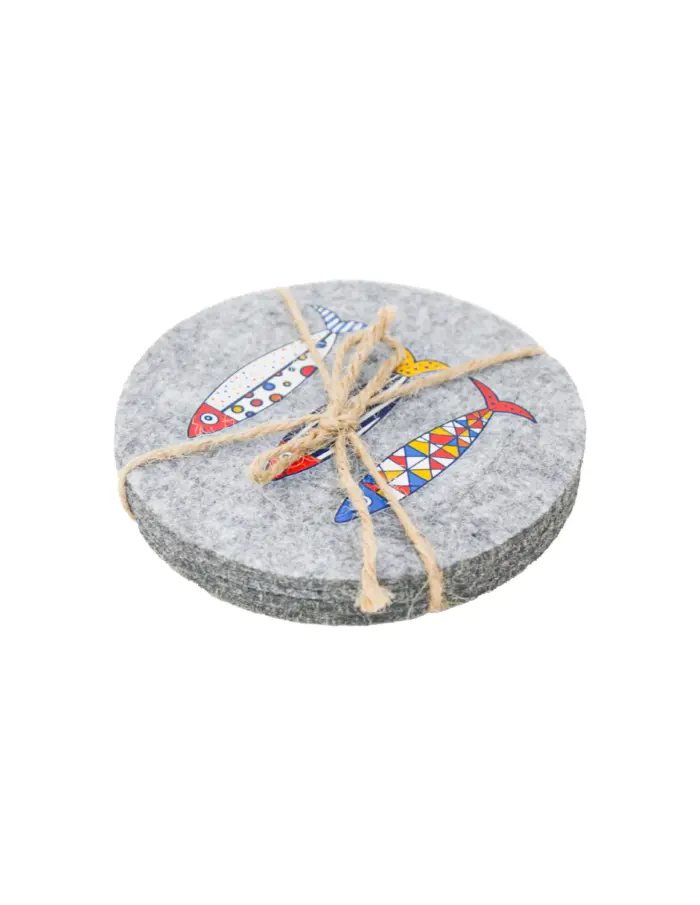 Juego de 4 Porta vasos de fieltro diseño peces de colores de 10cm - Image 3