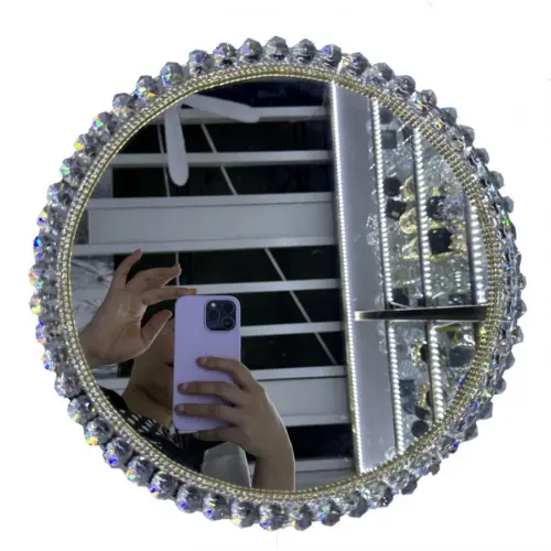 Charola giratoria de vidrio con filo dorado y cuentas de 30.5×30.5×3.7cm