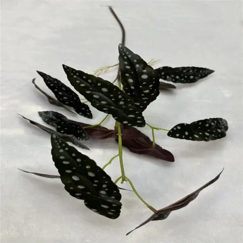 Vara artificial de hojas verdes con puntos de 25x100x0.1cm