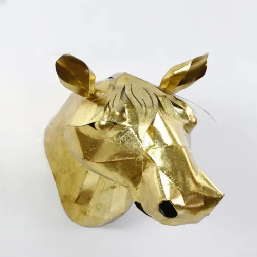 Cabeza de caballo para pared de metal dorado de 41.59×30.48×48.9cm