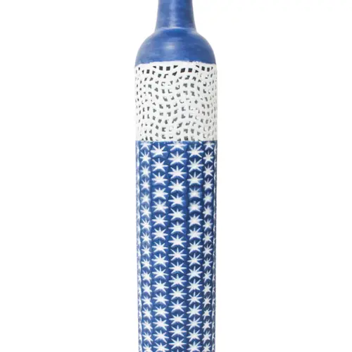 Florero de metal calado azul con blanco de 14.0×69.9cm