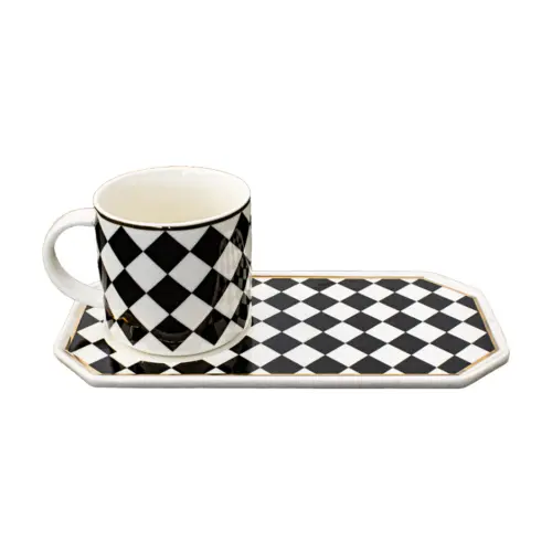 Plato rectangular con taza de porcelana diseño ajedrez