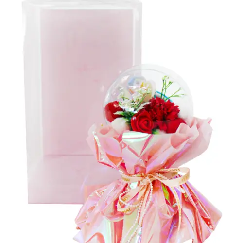 Bouquet de flores rojas en display