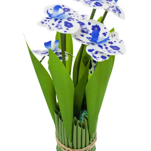 Ramo artificial de orquideas en base blanco con azul de 15x15x31cm