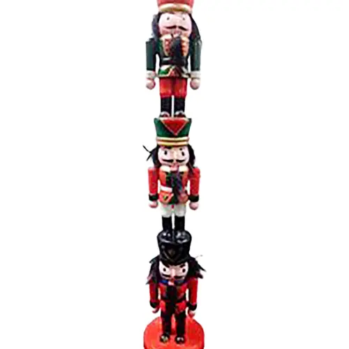 Torre de 3 cascanueces de madera con traje de 39cm
