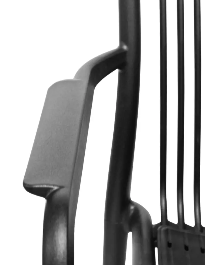 Silla de plástico con descansabrazos negra con cojín diseño tiras de 59.8x64x83.3cm - Image 3