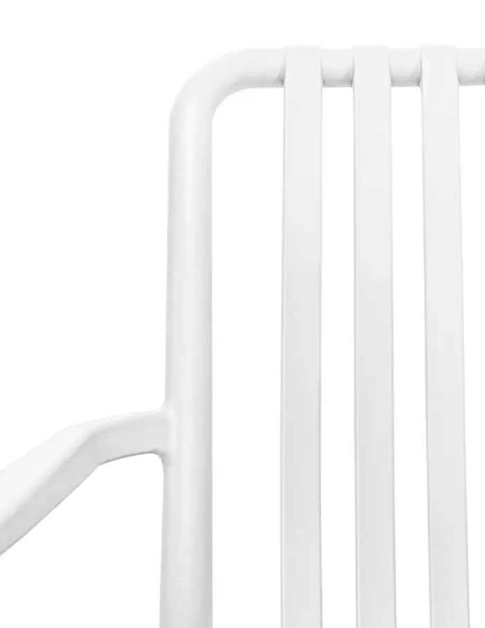 Silla de plástico con descansabrazos blanca diseño tiras de 69.9x74.7x77cm - Image 4