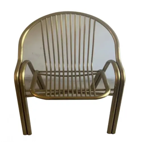 Silla de metal dorada de 46x57x83cm