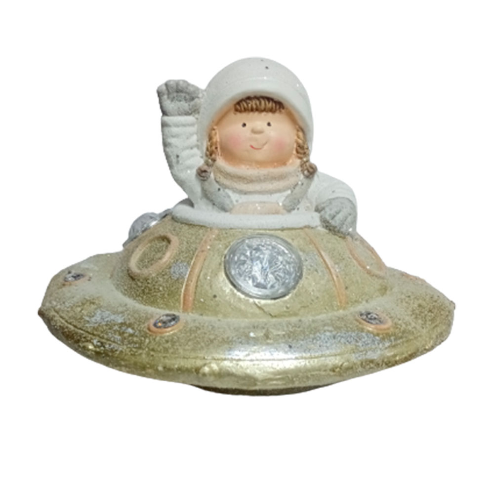 Figura de niña - Galerías el Triunfo - 049072778316