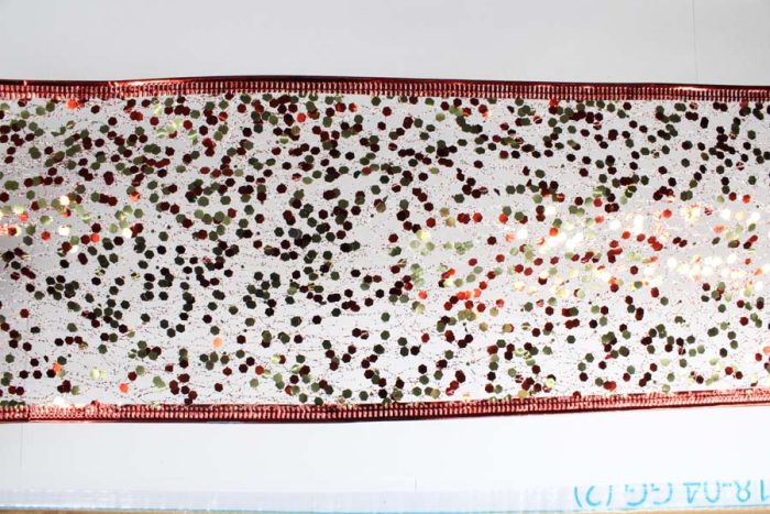 Rollo de listón de malla con lentejuelas rojas con dorado - Image 3