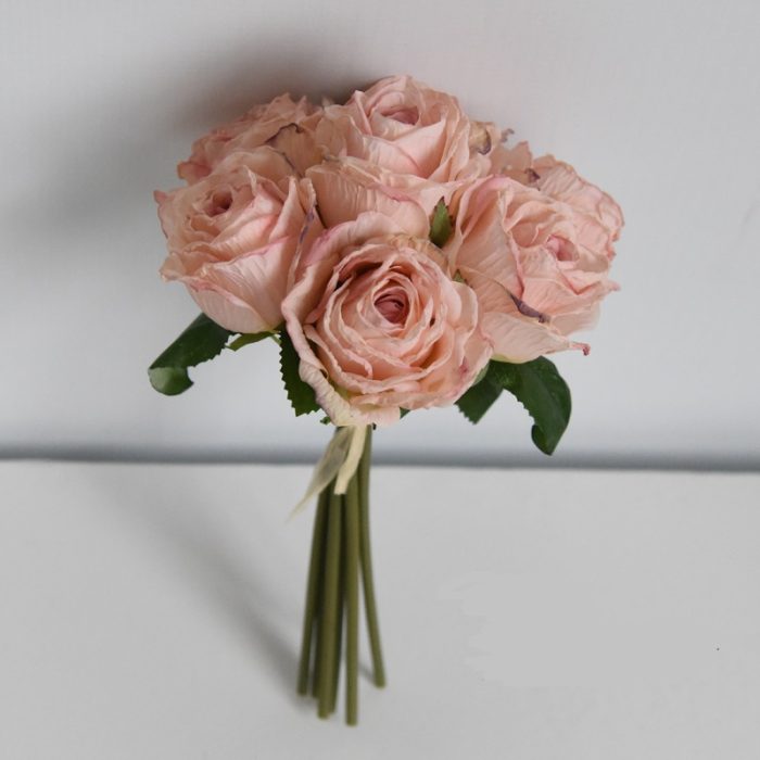 Ramo de 7 rosas - Galerías el Triunfo - 025072097058