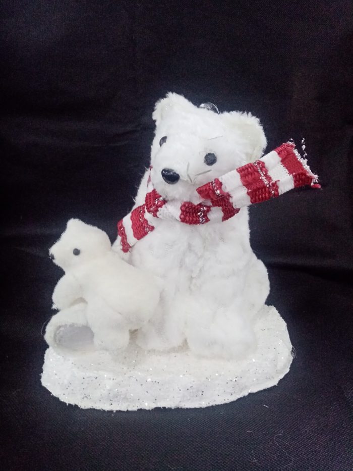Oso polar en base - Galerías el Triunfo - 044071816162