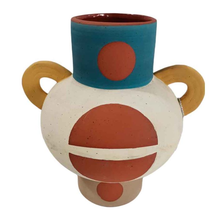 Florero de porcelana beige - Galerías el Triunfo - 044071821429