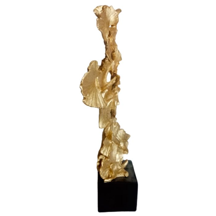 Escultura de hojas doradas - Image 3